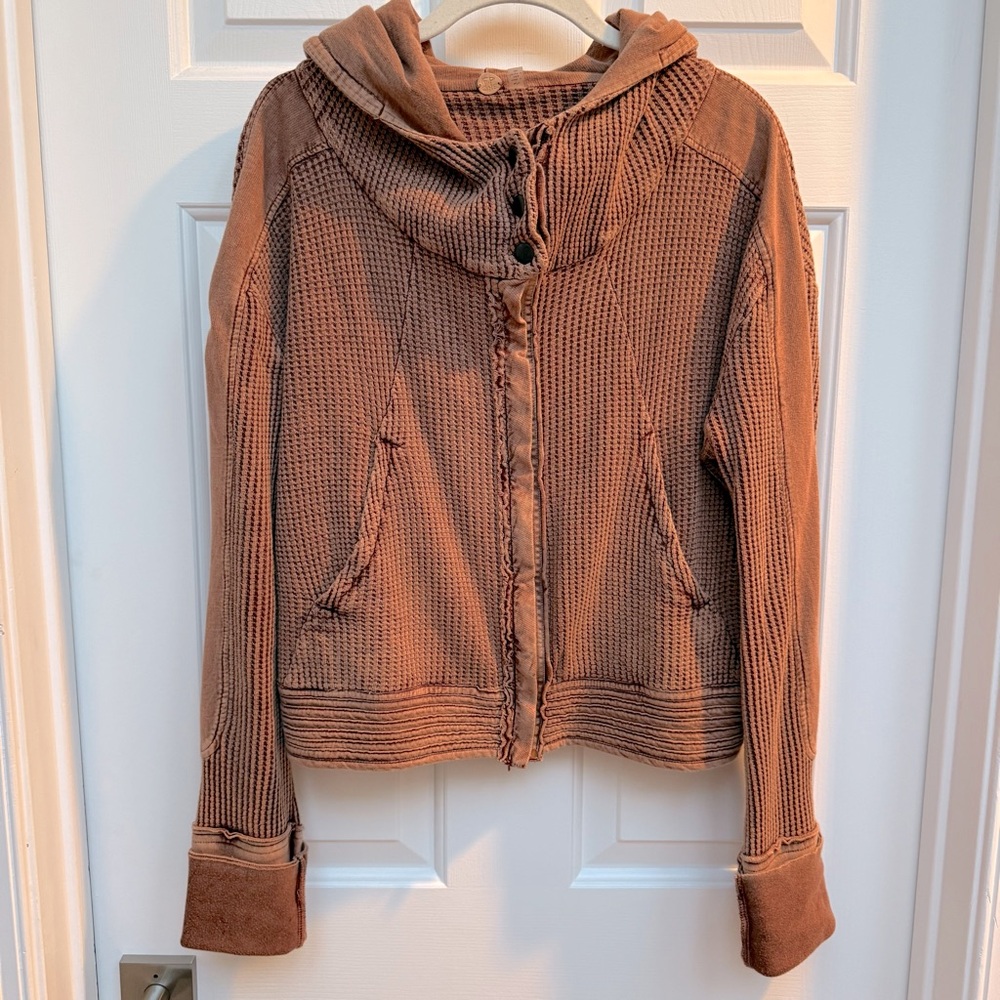 FP One Mason Hoodie in Russet Acorn size M